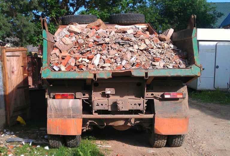 Вывоз строительного мусора с грузчиками из Таганрога в Батайска